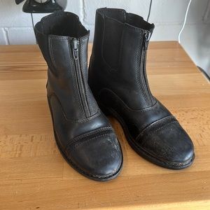 TuffRider Sz 4 black paddock boots